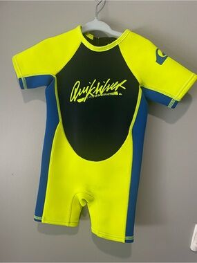 Quiksilver Neon Yellow, Blue & Black Short Sleeve Kids Rashguard